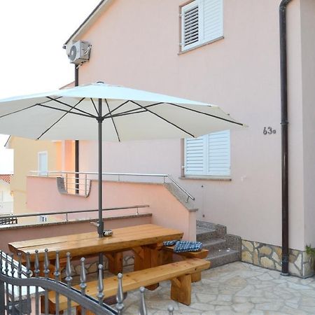 Apartments Bozic Novi Vinodolski Esterno foto